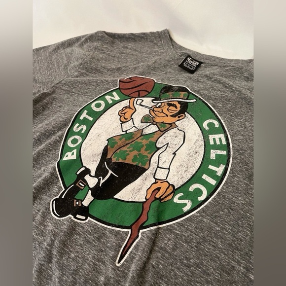 Boston Celtics Men’s Gray NBA Basketball T-Shirt - Ultra Game - Men’s Large - Picture 2 of 6